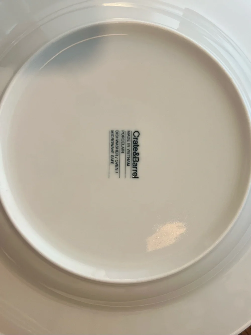 Set of 4 Crate & Barrel Porcelain Pasta Bowls – Classic White